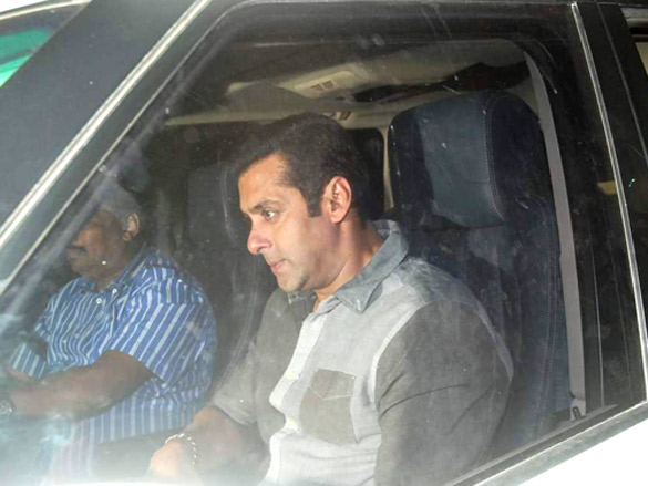 katrina and salman at khan family bash 3