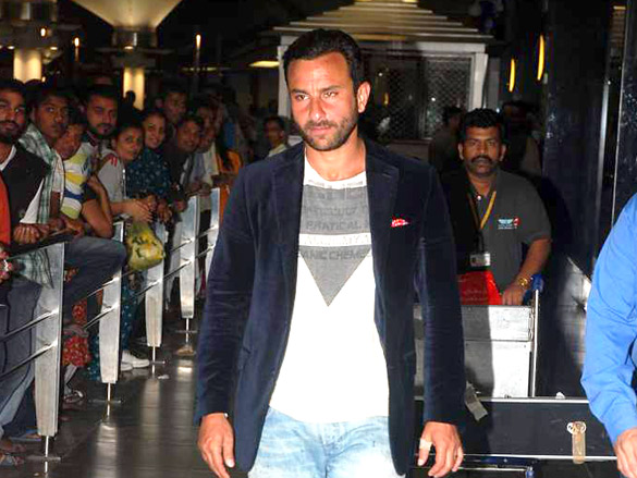 saif manasi scott and rakeysh mehra snapped at international airport 2