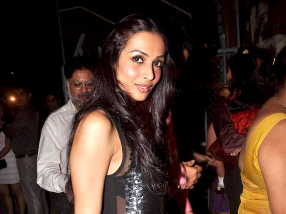 saif kareena bipasha and malaika at xmas midnight mass 6