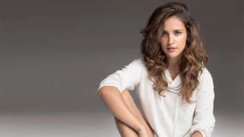Celebrity wallpapers of Aisha Sharma