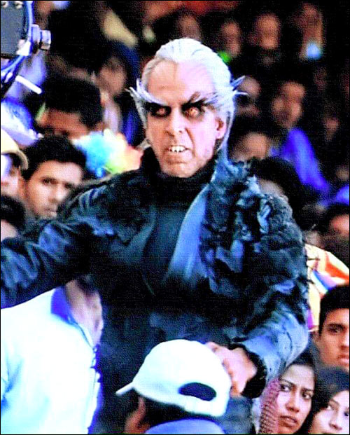 Check out: Akshay Kumar’s look as the evil Dr Richard in Robot 2