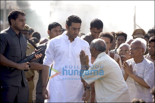 Check Out: Abhishek Bachchan’s look as the young politician in Paa