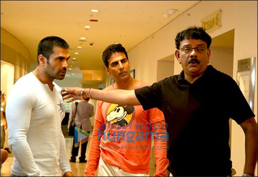 Sunil Shetty, Akshay Kumar, Priyadarshan