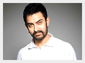 Aamir enjoys his Delhi shoot of P.K. with friends