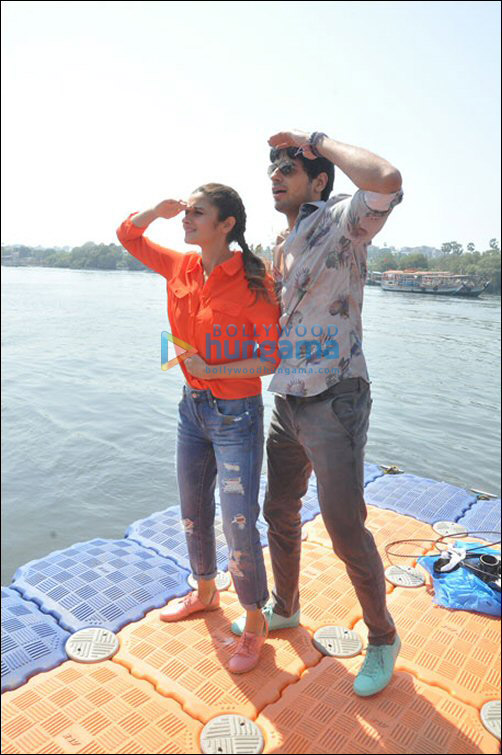 check out sidharth malhotra fawad khan and alia bhatt go on a boat ride 4