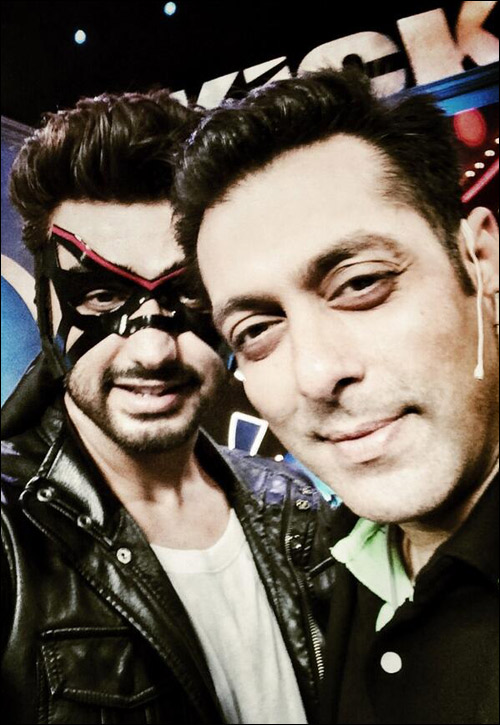 Check out: Arjun poses with Salman wearing ‘devil’ mask