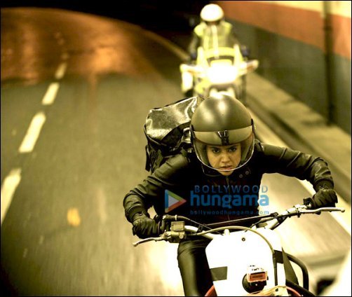 Check Out: Sameera Reddy doing some deadly stunts in Tezz