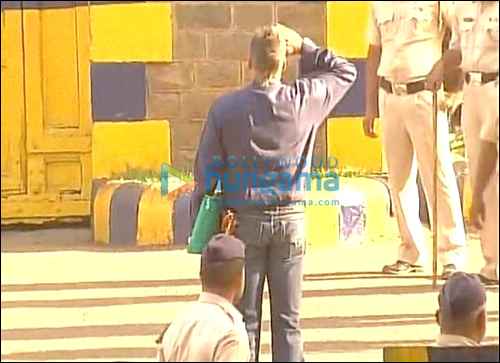 sanjay dutt seeks blessings at siddhivinayak temple after his release 3