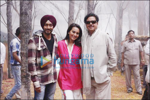 When Shatrughan Sinha dropped by on sets of SOS
