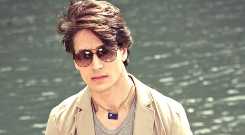 Tiger Shroff all wired up for super-hero role, seeks inspiration from Hrithik Roshan