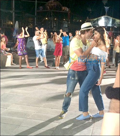 Check out: Hrithik Roshan and Sonam Kapoor shooting for Aashiqui tribute track