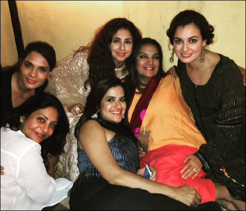 Check out: Urmila Matondkar chills with her girl gang and on screen mother Shabana Azmi