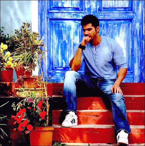 Check out: Varun Dhawan posts a picture of himself taken by Rohit Shetty