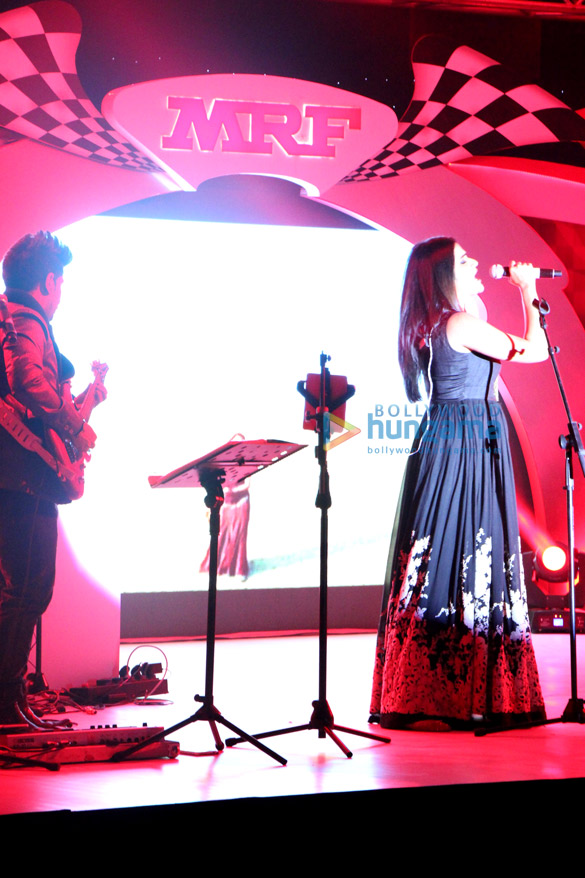 sona mohapatra performs for the international f1 team 3