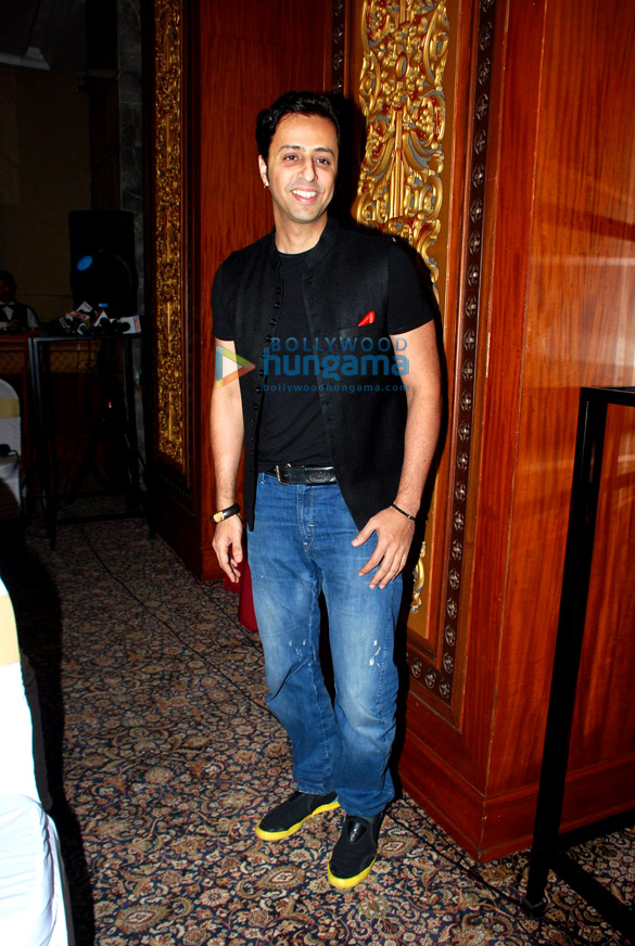 celebs grace irshad kamils book of poems launch and reading session 10