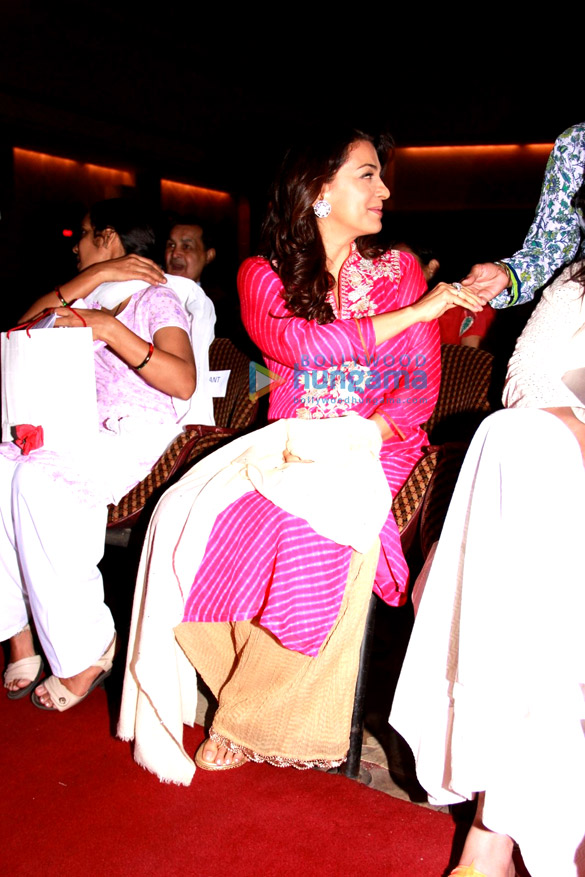 juhi chawla graces the ru ba ru concert 4