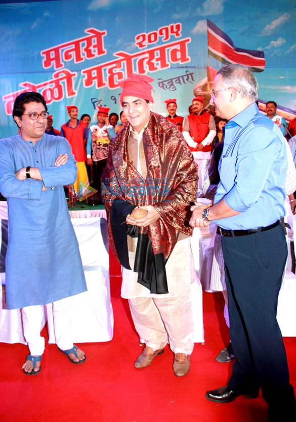 jeetendra at the koli festival which was launched by raj thackeray 2