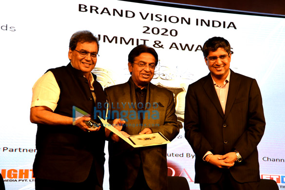 shilpa shetty malaika arora khan grace brand vision india 2020 awards 4