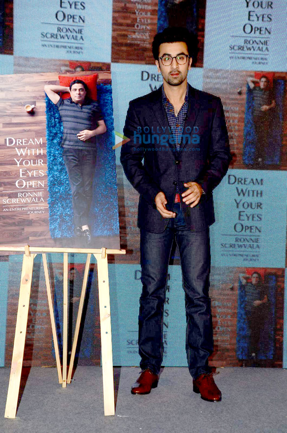 ranbir kapoor launches ronnie screwvalas book dream with your eyes open 4