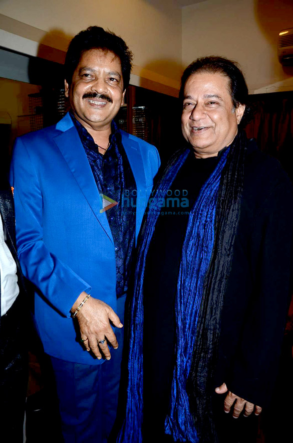 ravindra jain celebrates his 71st birthday with friends and fans 7