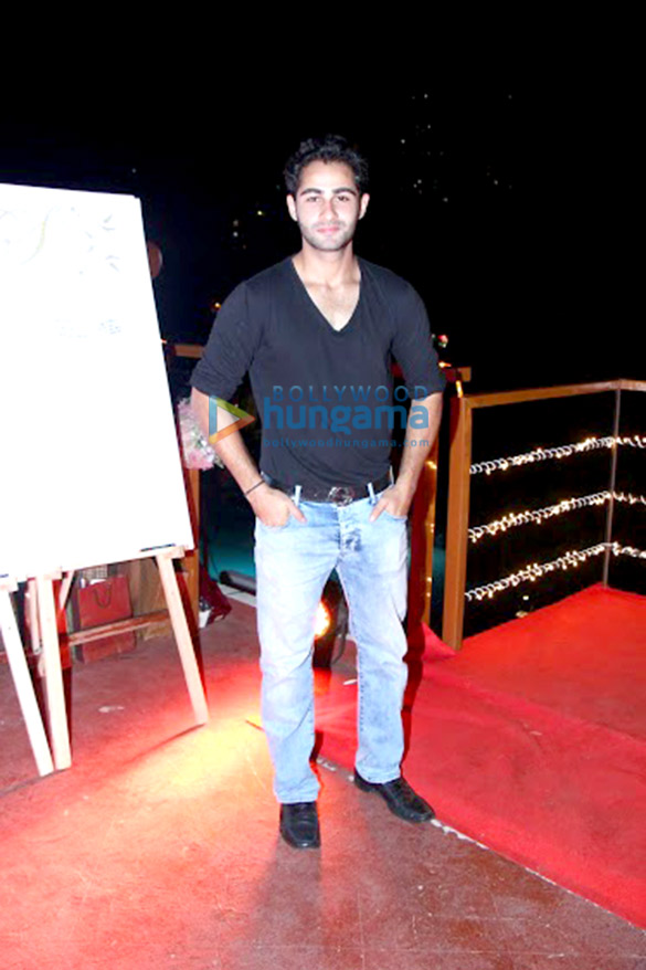 celebs at malavika sangghvis birthday bash 18