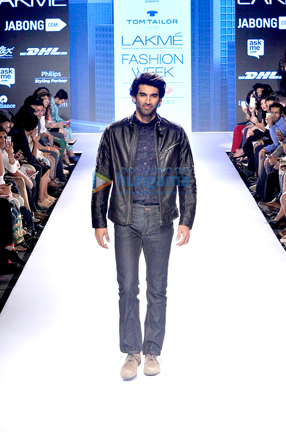aditya roy kapur walks for tom tailor at lakme fashion week 2015 3