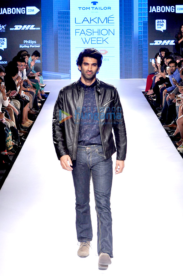 aditya roy kapur walks for tom tailor at lakme fashion week 2015 4