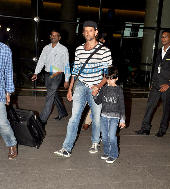 hrithik roshan returns from maldives 8