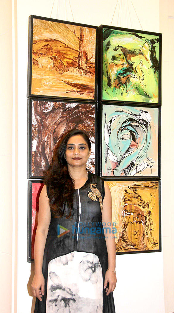 pooja batra deepti bhatnagar grace rekha ranas art collection show benaras to bombay romancing with art 7