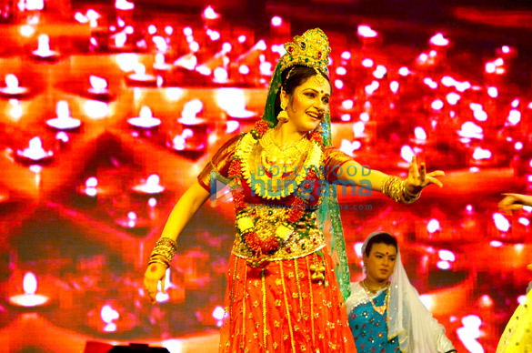 gracy singh performs for the girl child and women empowerment 3