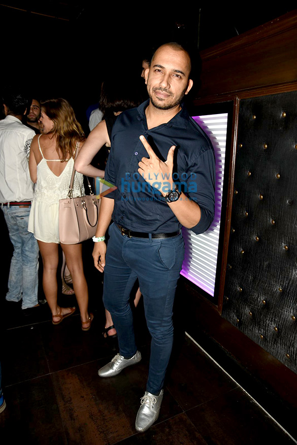 ashmit patel djs with drum boodha at bollystar dj nites 7