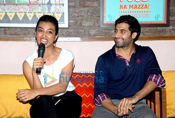 siddhant kapoor radhika apte akshay oberoi grace the launch of bombairiya 7