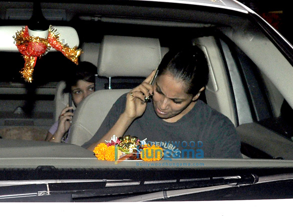 bipasha basu snapped in a de glam avatar 4