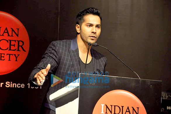 varun dhawan graces indian cancer societys 64th founders day celebrations 3