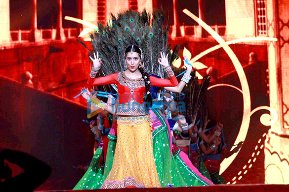 hema malini shraddha kapoor aditi rao hydari perform at shri krishna mahotsav 2015 11