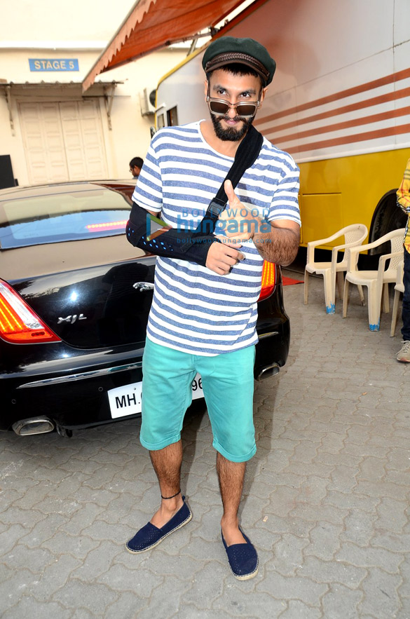 ranveer singh snapped at mehboob studio 3