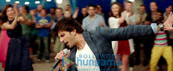 dil dhadakne do 70