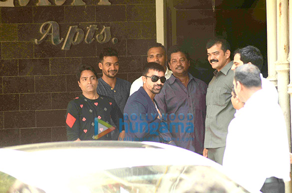 salman khan snapped leaving for the sessions court 9