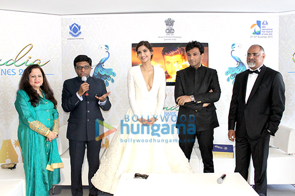 sonam kapoor launches vikas khannas book utsav at cannes film festival 2015 4