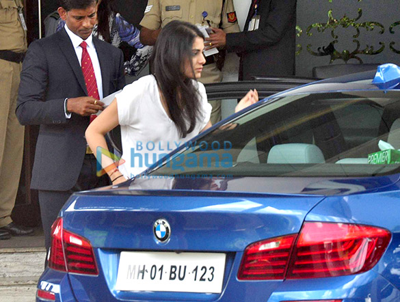 vidhu vinod chopra sachin tendulkar snapped before they left in a private plane for ipl finals 5