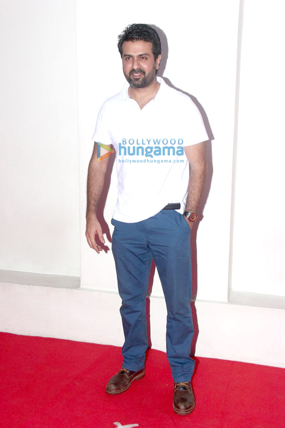 r madhavans birthday bash at royalty 13
