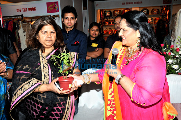 neetu chandra inaugurates rani poddars puncham bazaar 7