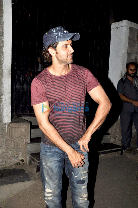 hrithik roshan snapped with friends at nido 5