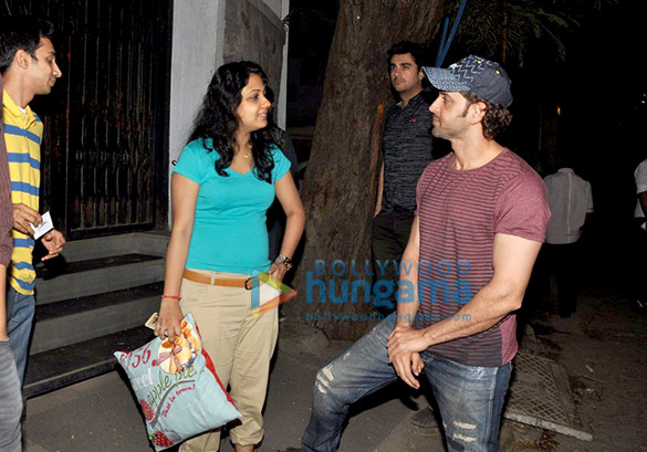 hrithik roshan snapped with friends at nido 3