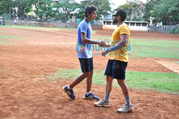 arjun rampal saif ali khan ibrahim ali khan snapped playing cricket 5