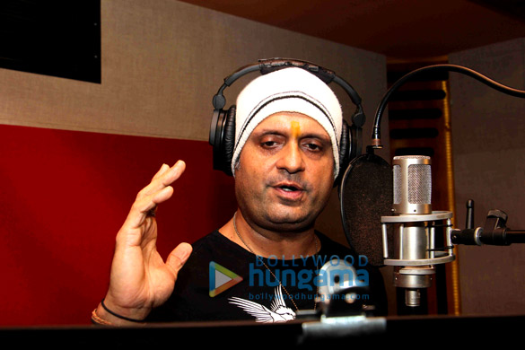dj sheizwood records indias first trance yoga song on the occasion of international day of yoga 6
