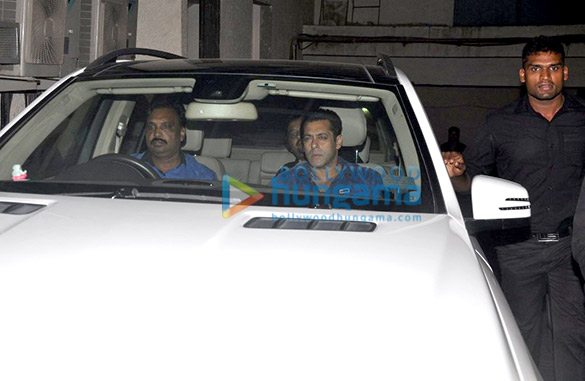 salman khan snapped with family at citylight cinema 12