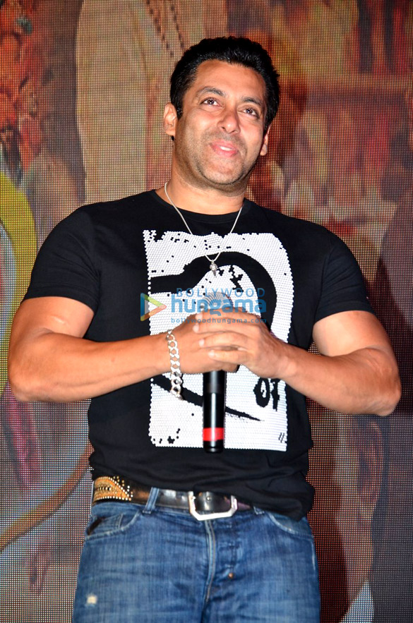 salman khan launches the trailer of satya manjrekars marathi film janiva 12