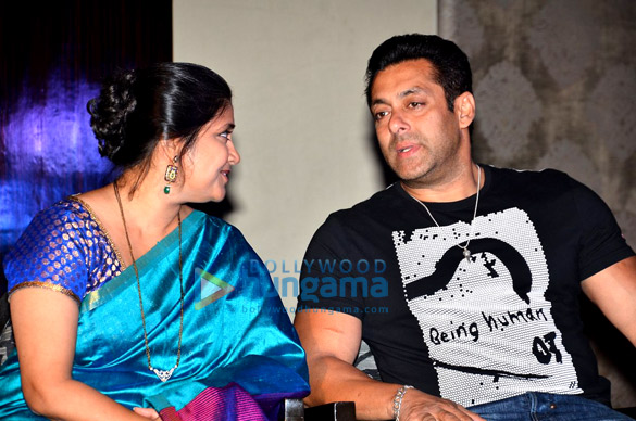 salman khan launches the trailer of satya manjrekars marathi film janiva 10