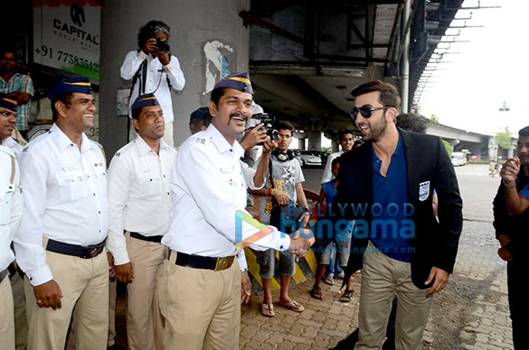 ranbir kapoor at mumbai city fc event with mumbai traffic police 14